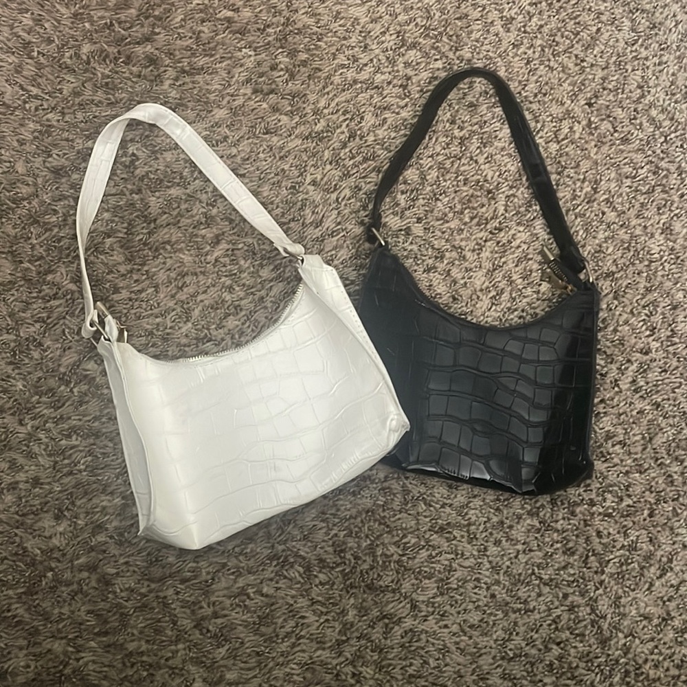 Small shoulder bag 🖤🤍